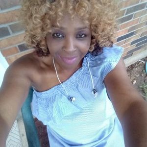 Meet your Posher, Toyna